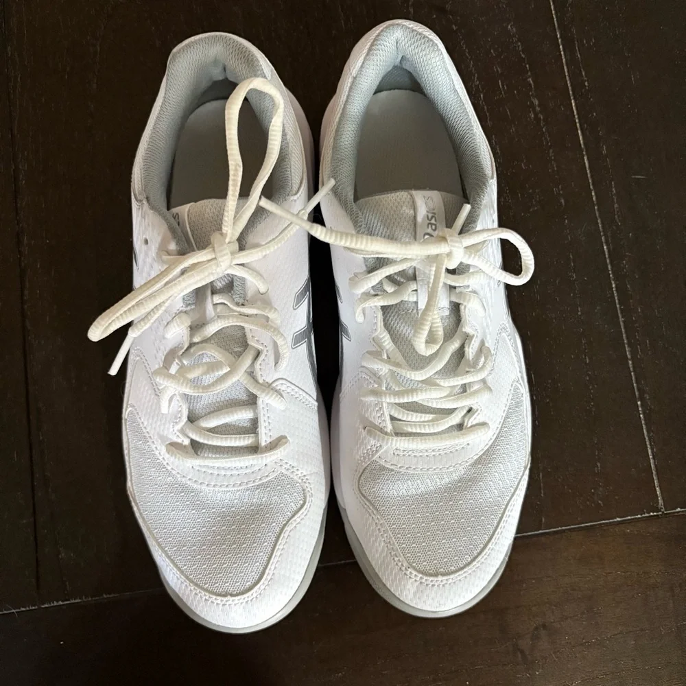 Asics White Athletic Shoes with Silver Logo